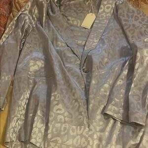 Elegant Gray Leopard Print Women's blazer